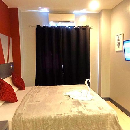 Wow Budget Hotel Cubao Маніла Екстер'єр фото